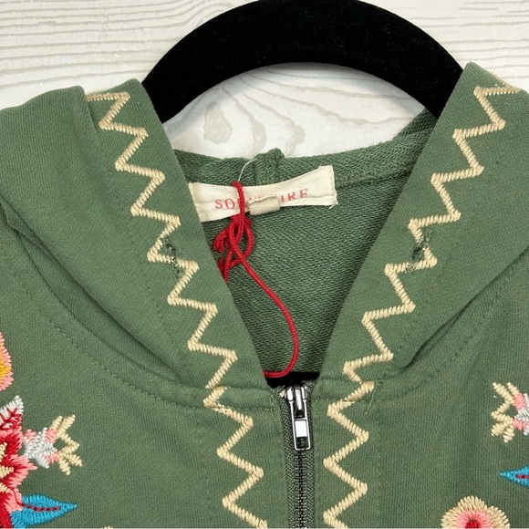 Solitaire Green Floral Embroidered Jacket Size Medium Zip Up - Picture 8 of 10